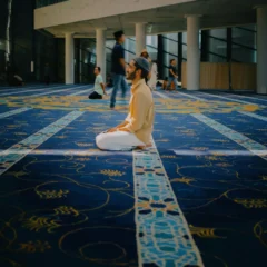 standard mosque flooring